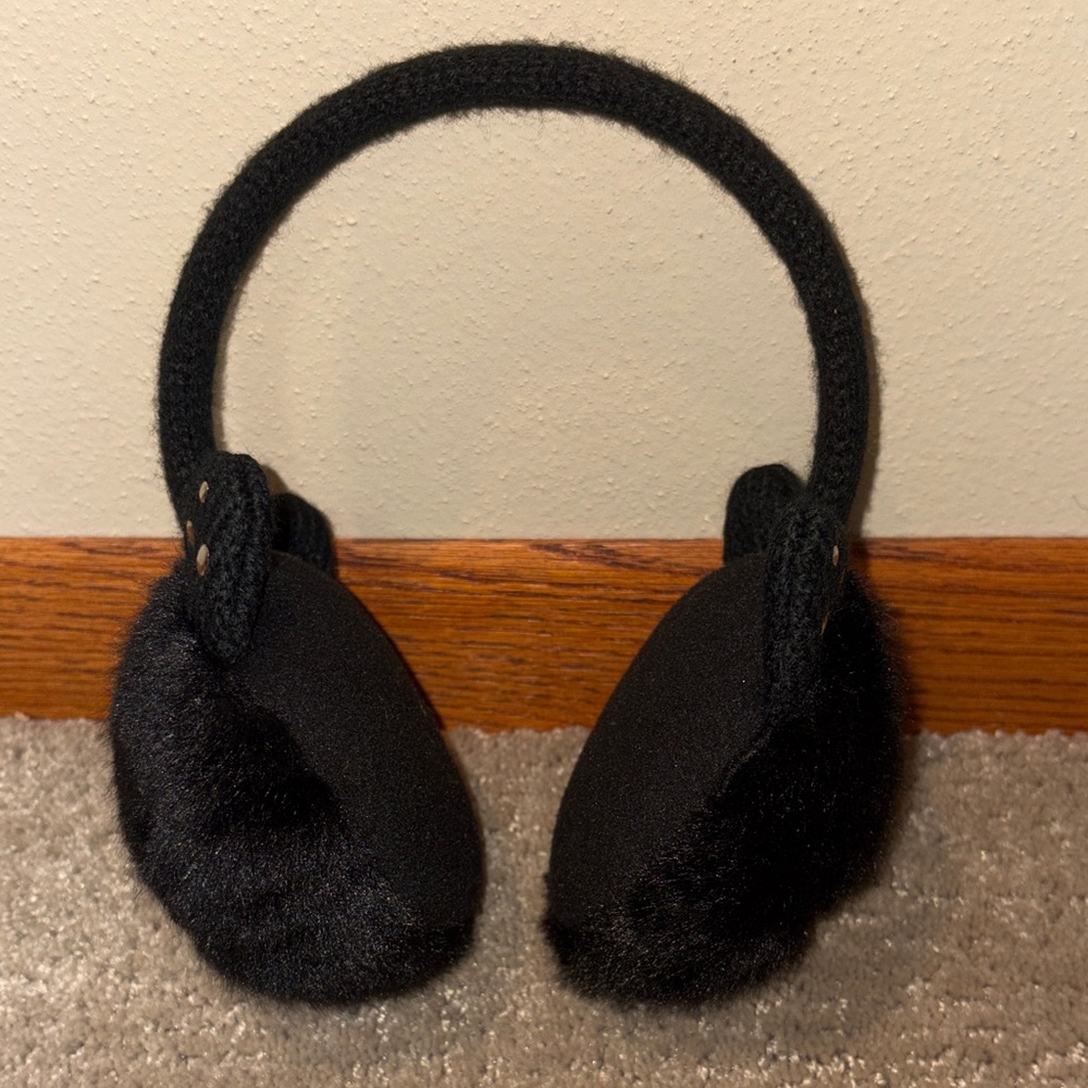 Cat & Jack Child Adjustable Black Cat -Ear Muffs